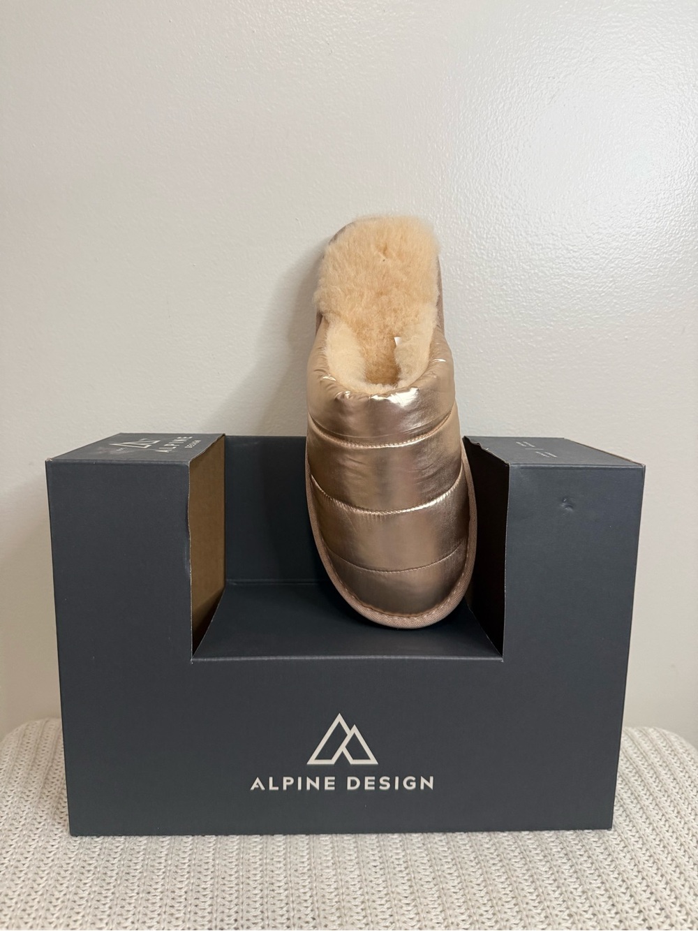 NWT Alpine Designs rose gold slip on slipper in size 8